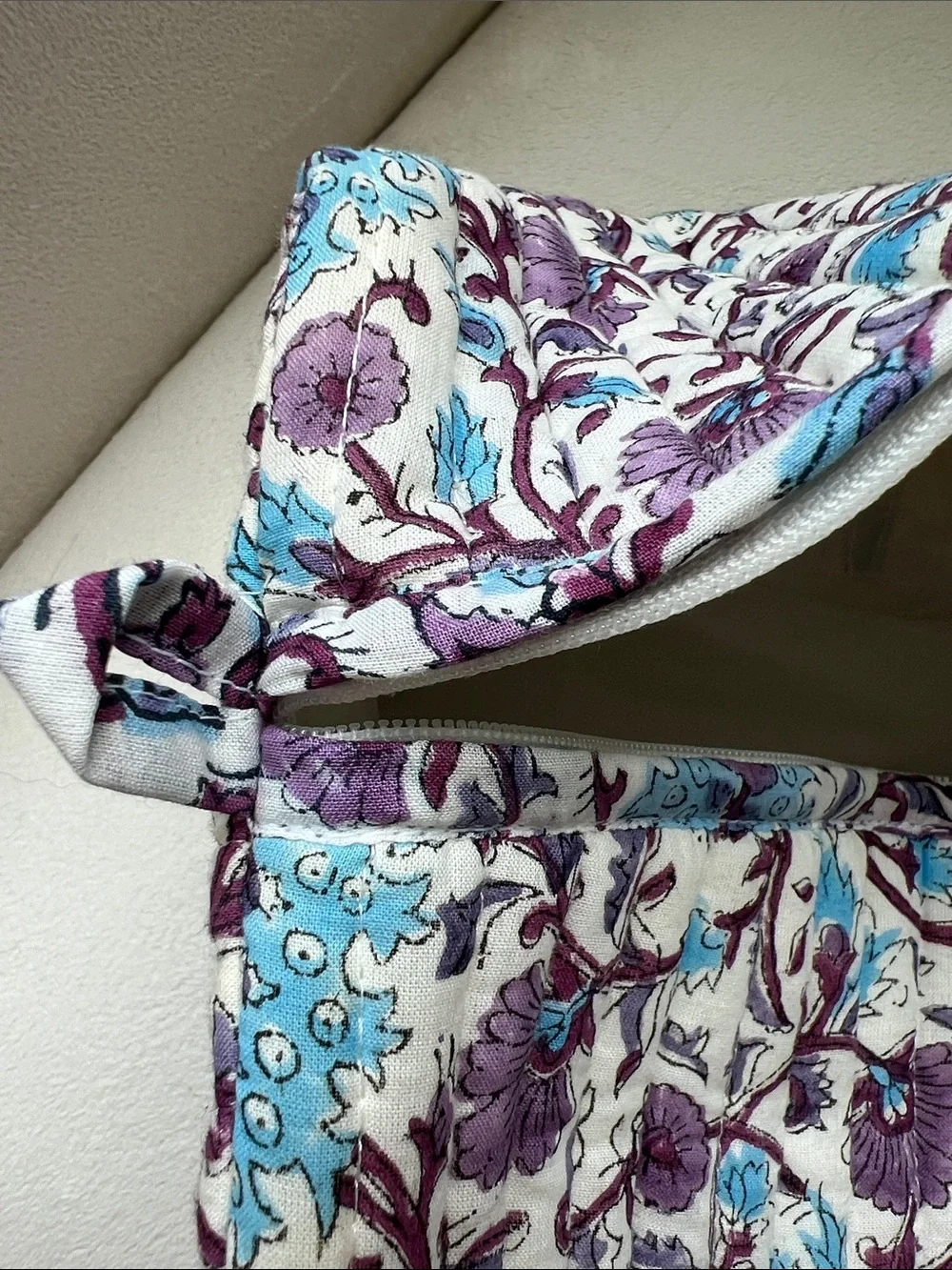 Mynah by Smitha Iris Skies Floral Quilted Cosmetic Bag NWOT
